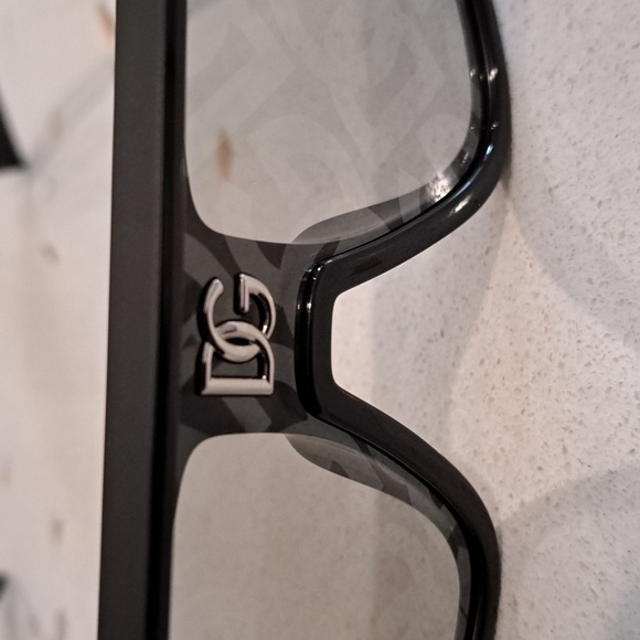 NWT Dolce & Gabbana sunglasses - Picture 7 of 13